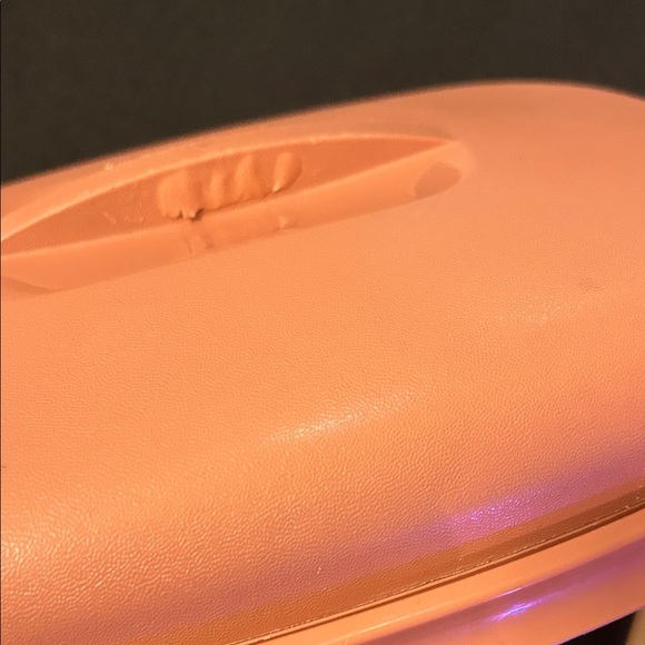 Tupperware Pink Oval Container - Picture 11 of 12